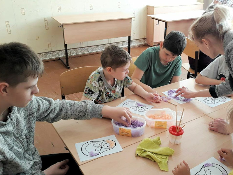 Знакомство с народными промыслами.